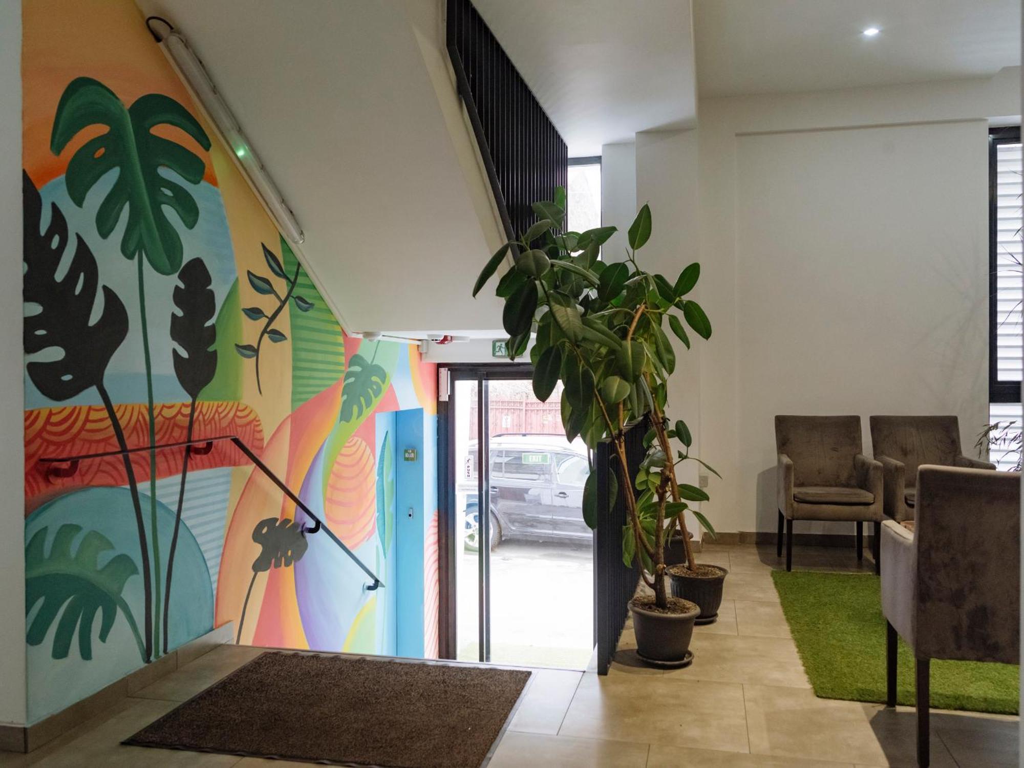 Central 5 Apartment - New Building & Parking Bukares Bagian luar foto